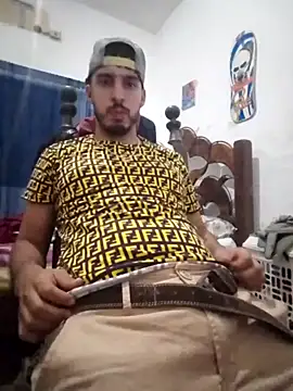 Snapshot of alejo5288 chatting on 10.21.25 alejo5288 online show from 10.21.25