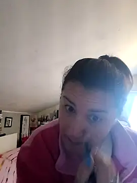 Snapshot of nelly88_xxx chatting on 02.15.25 nelly88 xxx online show from 02.15.25