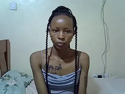 Snapshot of Sexykerii chatting on 01.17.25 Sexykerii online show from 01.17.25