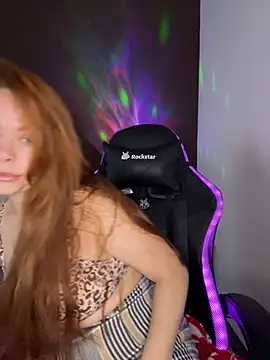 Snapshot of Kelley_Allie chatting on 01.28.25 Kelley Allie online show from 01.28.25