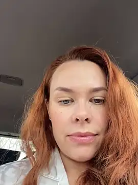 Snapshot of Kelley_Allie chatting on 10.04.25 Kelley Allie online show from 10.04.25