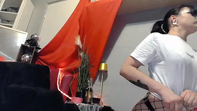 2TwoPassions2 online show from 02.15.25