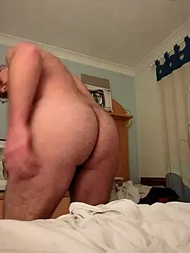 Snapshot of Eynoos_ chatting on 02.24.25 Eynoos online show from 02.24.25