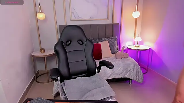 AtheneaRusell online show from 11.11.25