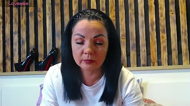 Snapshot of Tory_Lovi chatting on 10.11.25 Tory Lovi online show from 10.11.25