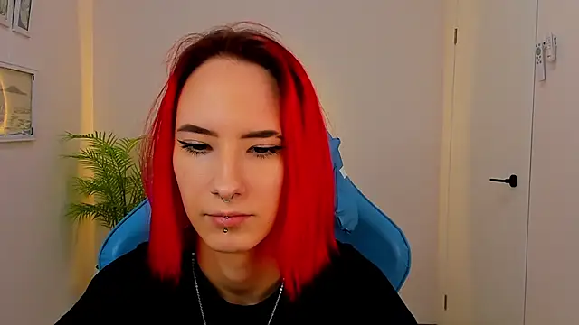 Snapshot of Kar1_na_ chatting on 01.14.25 Kar1 na online show from 01.14.25