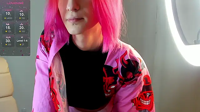 Snapshot of Kar1_na_ chatting on 01.24.25 Kar1 na online show from 01.24.25