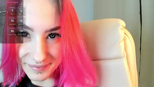 Snapshot of Kar1_na_ chatting on 01.25.25 Kar1 na online show from 01.25.25