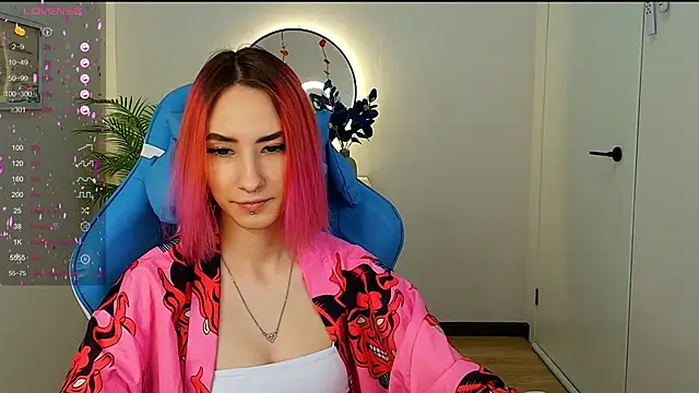 Snapshot of Kar1_na_ chatting on 02.05.25 Kar1 na online show from 02.05.25