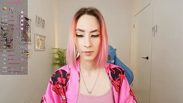 Snapshot of Kar1_na_ chatting on 02.22.25 Kar1 na online show from 02.22.25