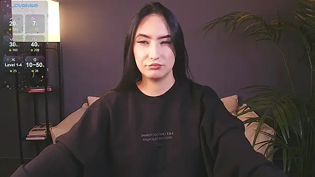 Snapshot of Kar1_na_ chatting on 11.02.25 Kar1 na online show from 11.02.25