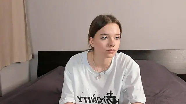 MonaClive online show from 01.19.25