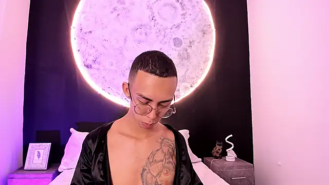 EthaanCox online show from 03.02.25