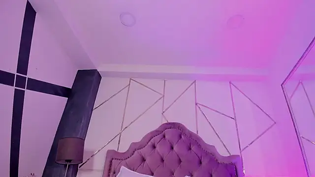 EthaanCox online show from 03.09.25