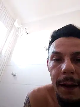 Snapshot of Santanacumxplod chatting on 10.15.25 Santanacumxplod online show from 10.15.25