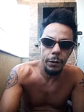 Snapshot of Santanacumxplod chatting on 04.23.26 Santanacumxplod online show from 04.23.26