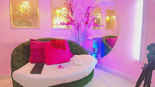 Snapshot of scarlette69 chatting on 03.03.26 scarlette69 online show from 03.03.26