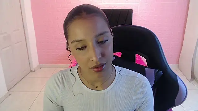 DULCE1609 online show from 04.21.26