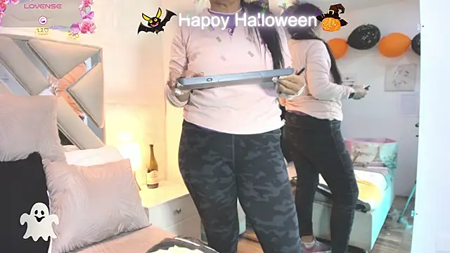 Snapshot of raquell_moore chatting on 11.01.25 raquell moore online show from 11.01.25