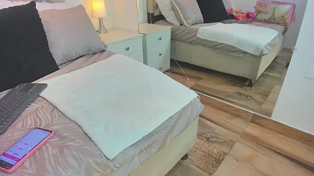 raquell moore online show from 02.03.26