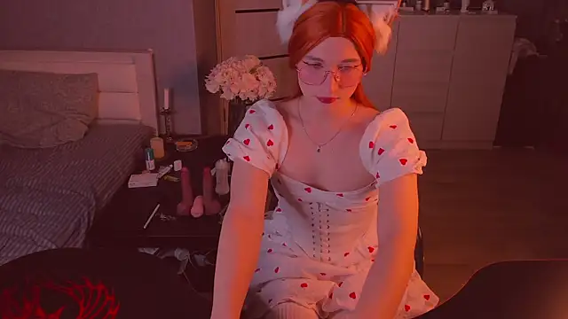 Snapshot of foxy_jpg chatting on 10.26.25 foxy jpg online show from 10.26.25