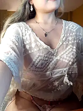 monicavictoria1301 online show from 11.17.25