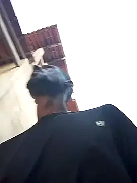 Snapshot of 1662 chatting on 11.03.25 1662 online show from 11.03.25