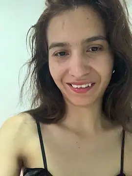 Bella still online show from 12.20.25