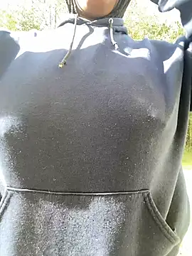 xoxoHotCoCo online show from 04.06.26