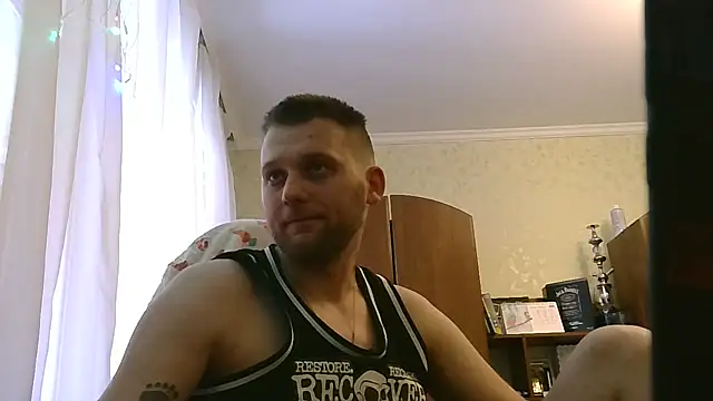 Snapshot of HunterOnBoobs chatting on 02.20.25 HunterOnBoobs online show from 02.20.25