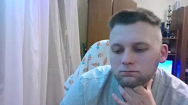 Snapshot of HunterOnBoobs chatting on 03.06.25 HunterOnBoobs online show from 03.06.25