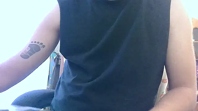 Snapshot of HunterOnBoobs chatting on 10.06.25 HunterOnBoobs online show from 10.06.25