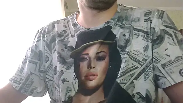 Snapshot of HunterOnBoobs chatting on 10.22.25 HunterOnBoobs online show from 10.22.25