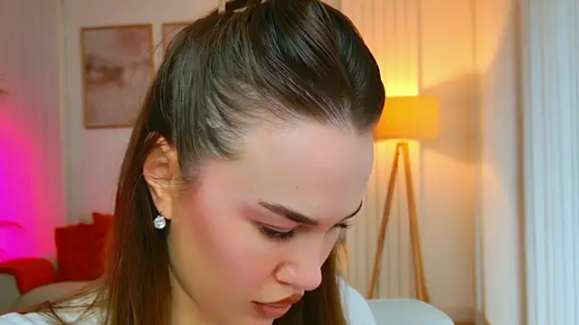 Snapshot of GoddessRoxana chatting on 02.12.26 GoddessRoxana online show from 02.12.26