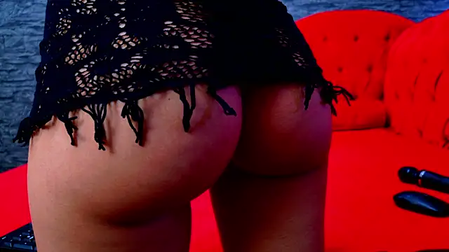 SelenaNoir online show from 11.12.25