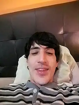 Snapshot of moutt99 chatting on 01.17.25 moutt99 online show from 01.17.25