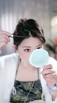 Snapshot of Dou-Dou-er chatting on 02.06.26 Dou-Dou-er online show from 02.06.26