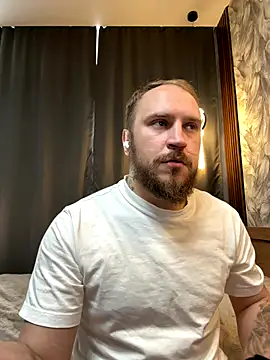 Snapshot of _XxX-XxX_ chatting on 09.25.25 XxX-XxX online show from 09.25.25