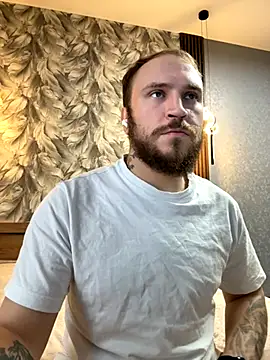 Snapshot of _XxX-XxX_ chatting on 09.30.25 XxX-XxX online show from 09.30.25