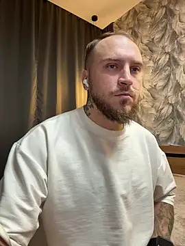 Snapshot of _XxX-XxX_ chatting on 10.12.25 XxX-XxX online show from 10.12.25