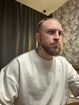 Snapshot of _XxX-XxX_ chatting on 10.13.25 XxX-XxX online show from 10.13.25