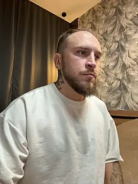 Snapshot of _XxX-XxX_ chatting on 10.14.25 XxX-XxX online show from 10.14.25