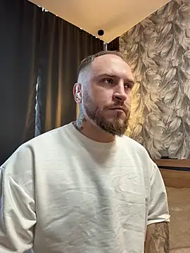 Snapshot of _XxX-XxX_ chatting on 10.30.25 XxX-XxX online show from 10.30.25