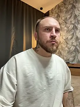 Snapshot of _XxX-XxX_ chatting on 11.09.25 XxX-XxX online show from 11.09.25