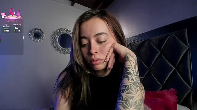 Snapshot of Sophiaa_Gomez chatting on 10.04.25 Sophiaa Gomez online show from 10.04.25