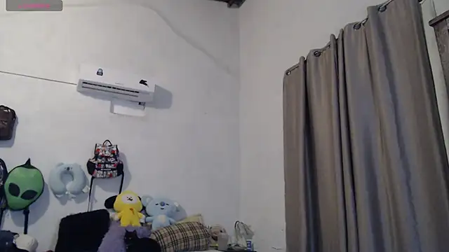 Snapshot of MARIELSINS_AND_DAIKIJACK chatting on 10.11.25 MARIELSINS AND DAIKIJACK online show from 10.11.25