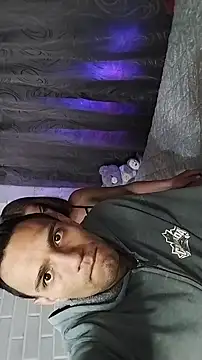 Snapshot of stefany_pablo1 chatting on 10.23.25 stefany pablo1 online show from 10.23.25