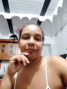 Snapshot of squirt-secret chatting on 02.06.25 squirt-secret online show from 02.06.25