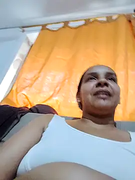 Snapshot of squirt-secret chatting on 02.25.25 squirt-secret online show from 02.25.25