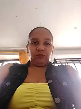 Snapshot of squirt-secret chatting on 02.26.25 squirt-secret online show from 02.26.25